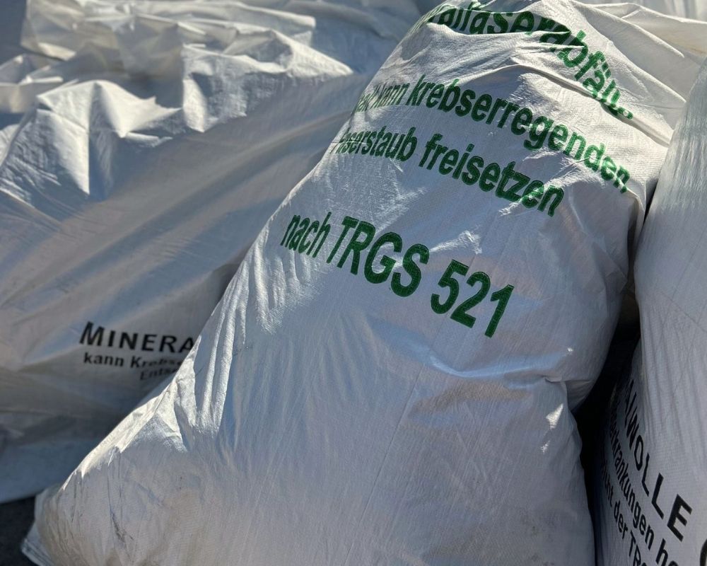 Entsorgung von Schadstoffen